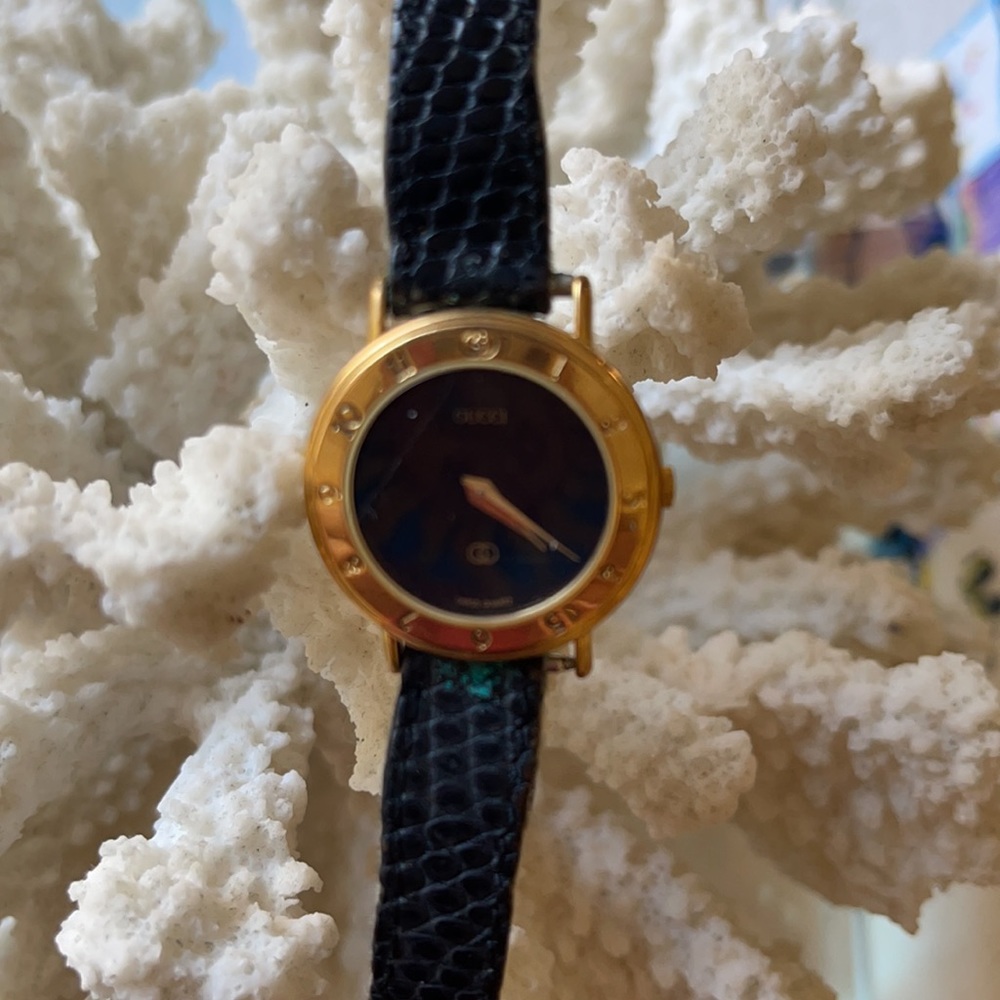 Ladies vintage Gucci watch - Picture 2 of 11
